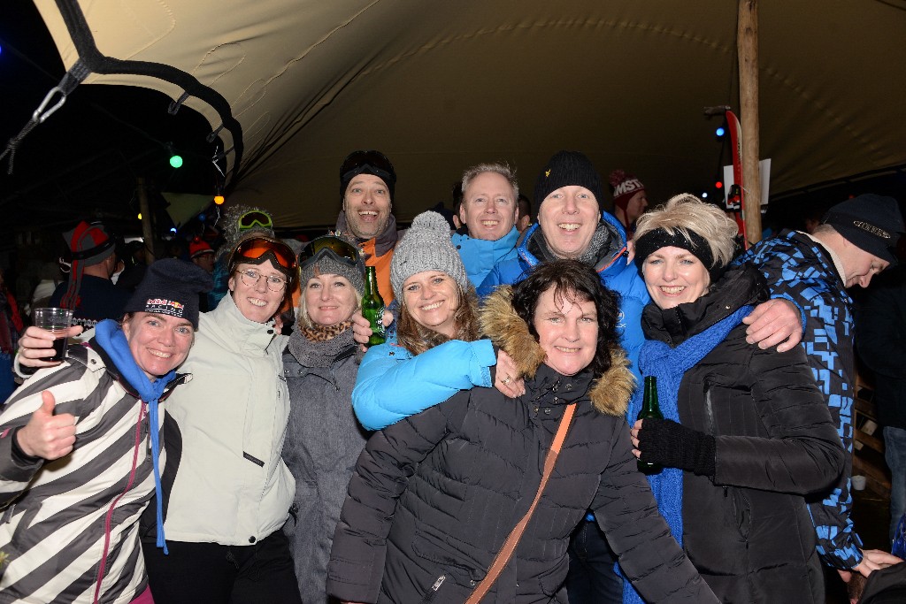 ../Images/Apres ski feest Drinkebroeders 189.jpg